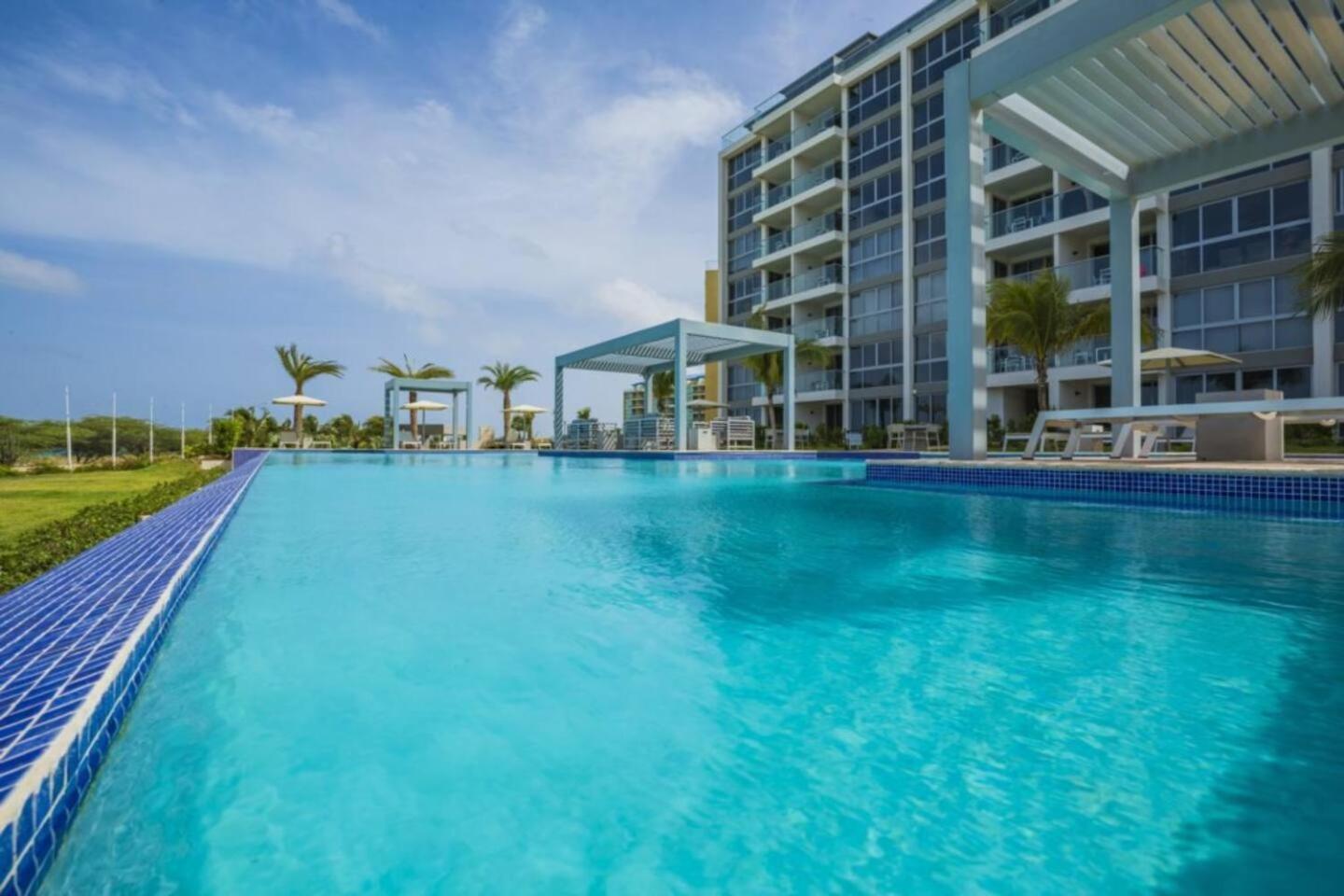 Breath Taking Beach Front Views Condo Eagle Beach Palm Beach Екстер'єр фото
